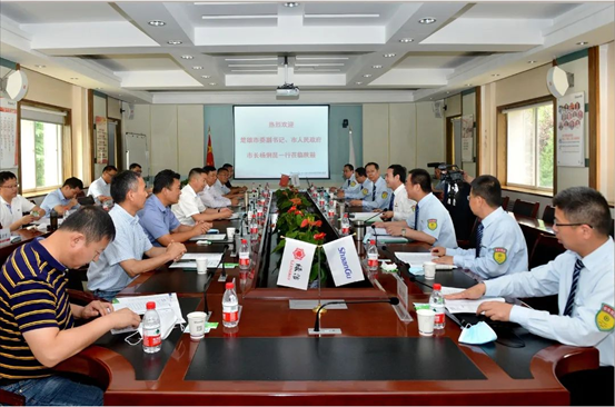 楚雄市委副书记、市长杨俐昆一行来db电竞考察调研